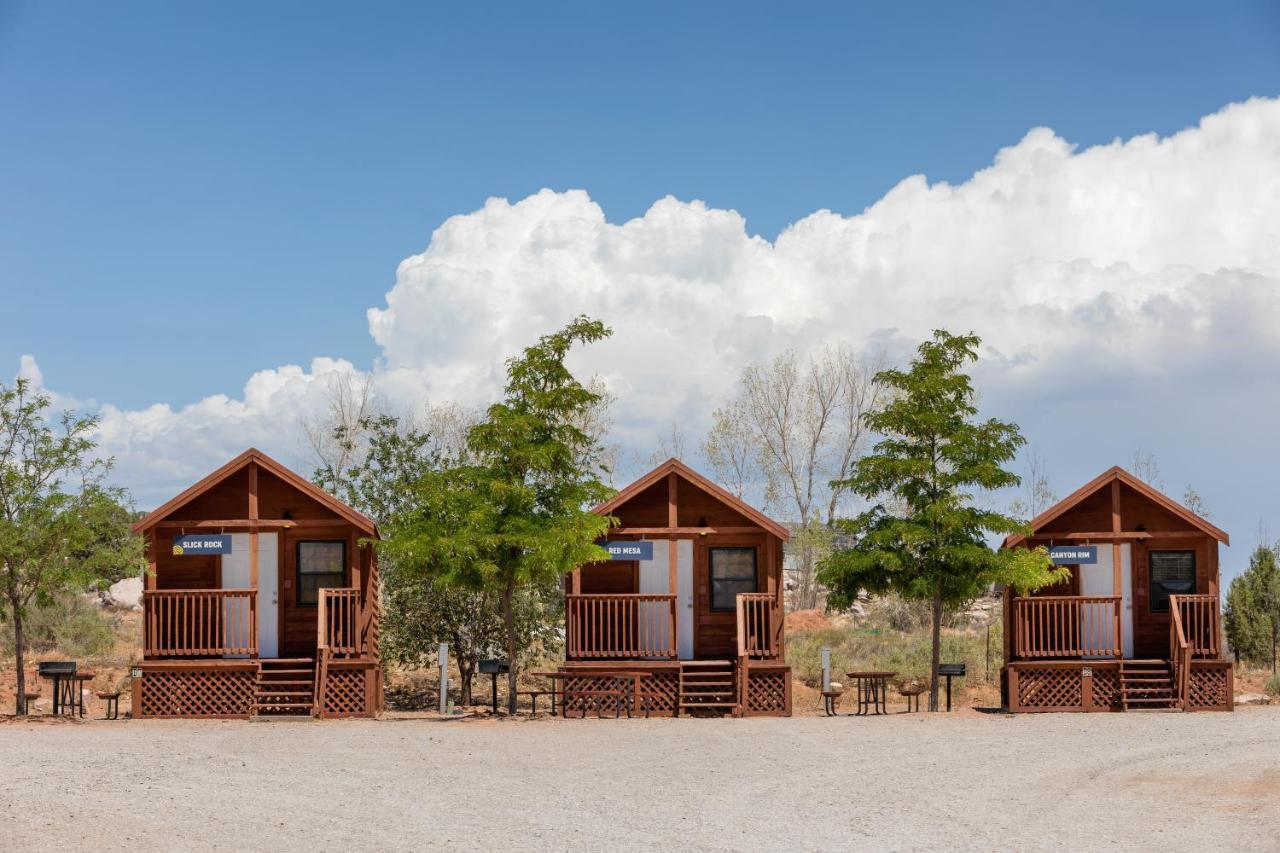 Deluxe Cabin - Full Bed Plus Bunks